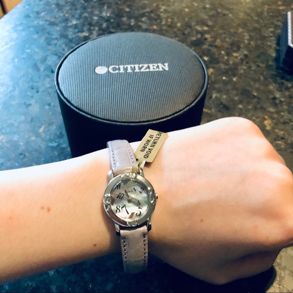 Citizen Eco-Drive Women’s Watch (23mm) main image 10